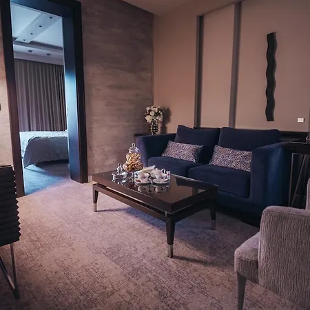 Boutique Townhouse 27 4*