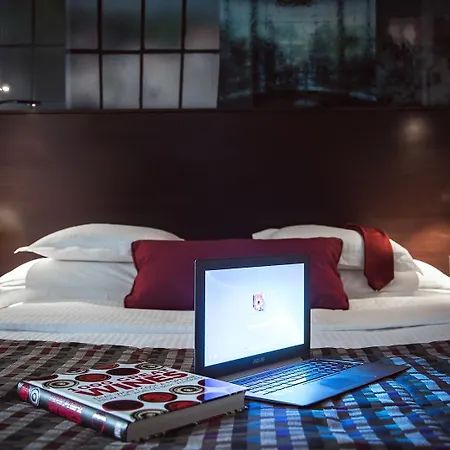 Boutique Townhouse 27 Hotel 4*