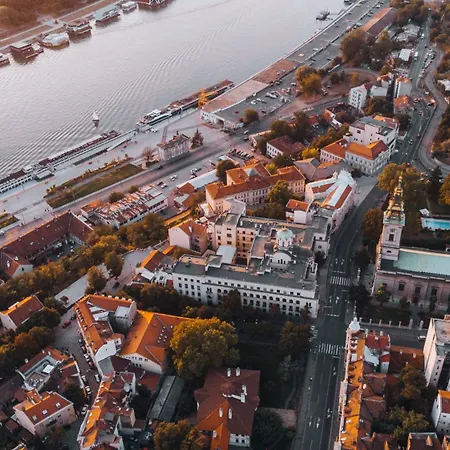 Boutique Townhouse 27 酒店 贝尔格莱德