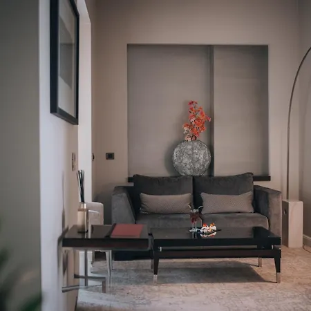 酒店 Boutique Townhouse 27 4*