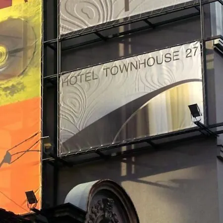 Boutique Townhouse 27