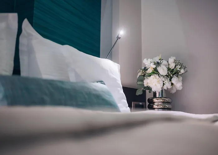 Boutique Townhouse 27 Hotel 4*